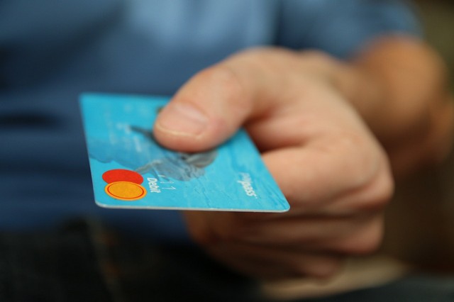 money-card-business-credit-card-50987.jpg